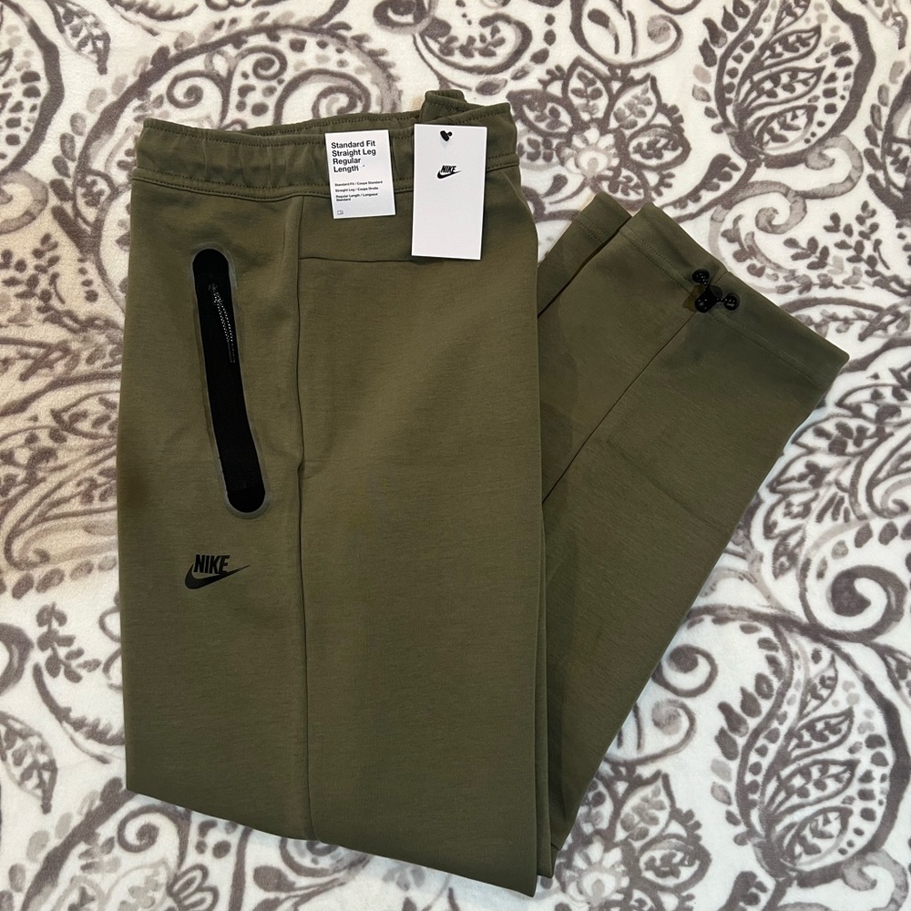 Nike tecfleece pants